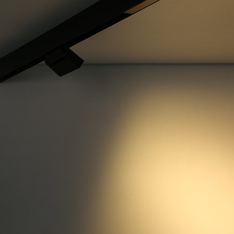 Spot LED linéaire orientable pour rail magnétique 48V - 6W - UGR16 - Noir